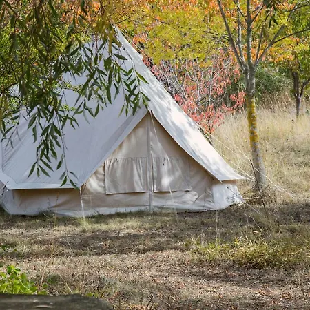 La Danse Des Papillons - D'hotes & Glamping Roche-Saint-Secret